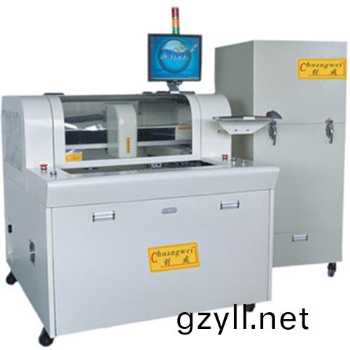 鑼刀(dao)式全(quan)自動(dong)分闆機,異形闆全自動分(fen)闆機,CW-F01