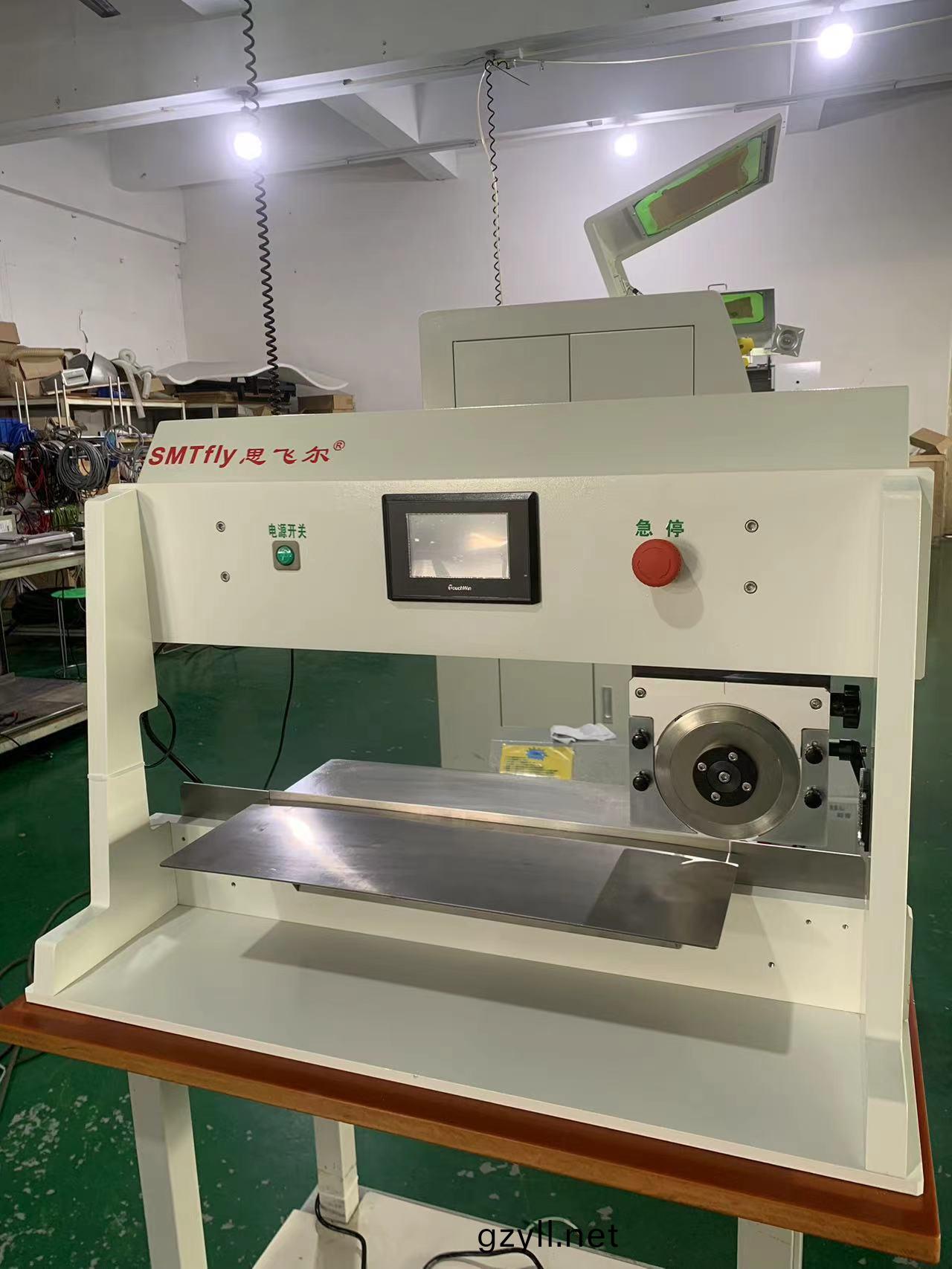 電動走(zou)刀式(shi)PCB分闆機,滑軌走刀式PCB分闆機,CWV-1A