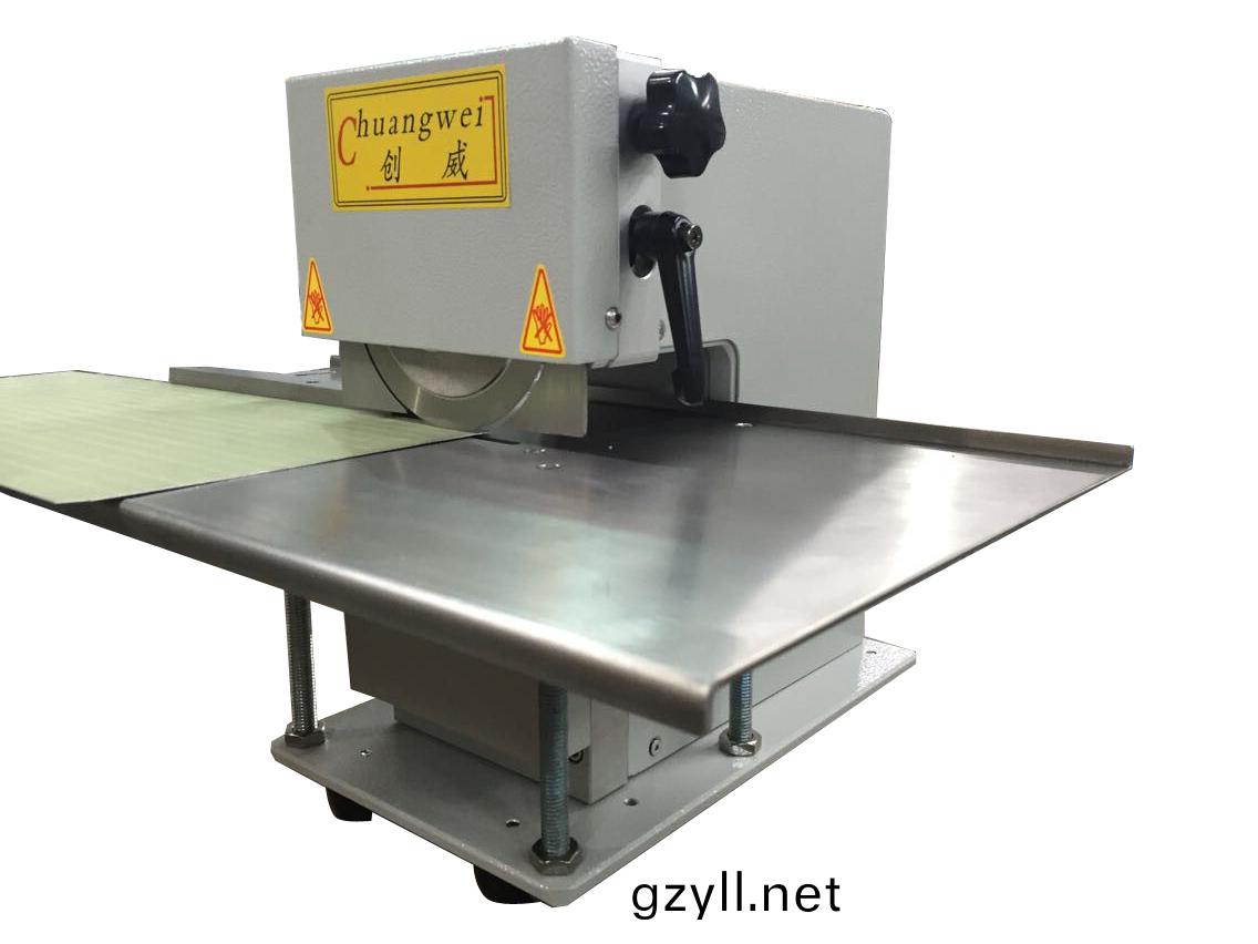 一(yi)組多刀分闆機SMTfly-1SN